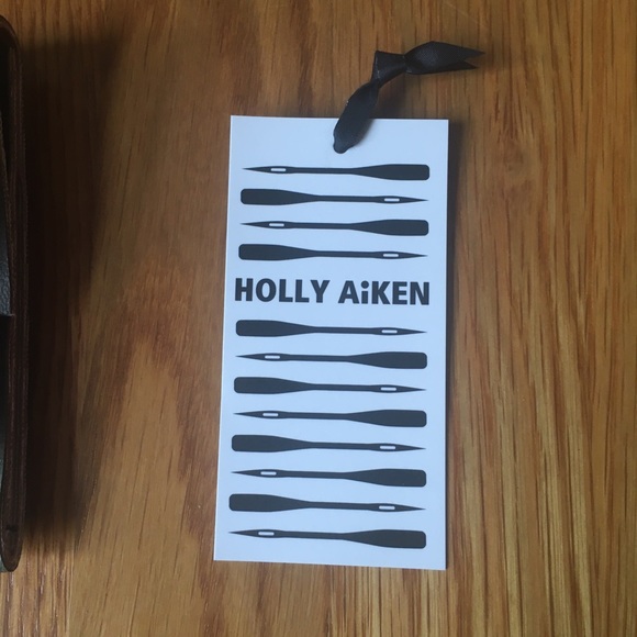 Holly Aiken Gray and Mauve Polka Dot Vinyl Clutch - Picture 10 of 11